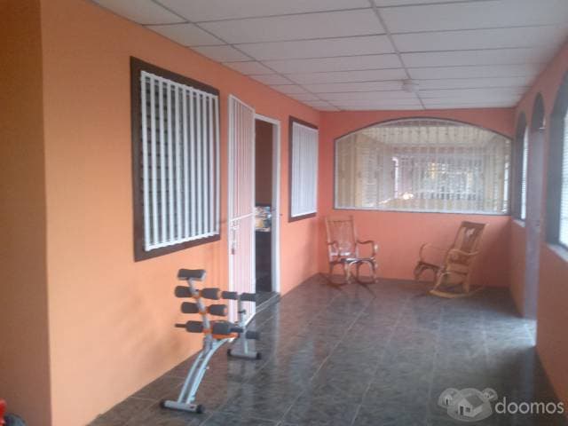 VENDO CASA EN PRADERAS DEL DORAL.