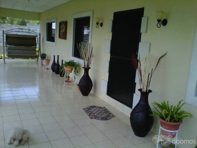 LINDA CASA EN RESIDENCIAL — foto 2