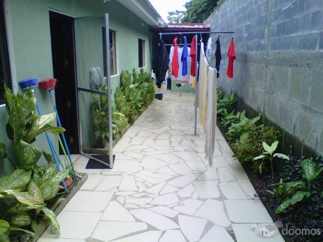 LINDA CASA EN RESIDENCIAL — foto 12