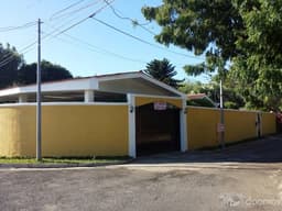 SE VENDE Y/O ALQUILA