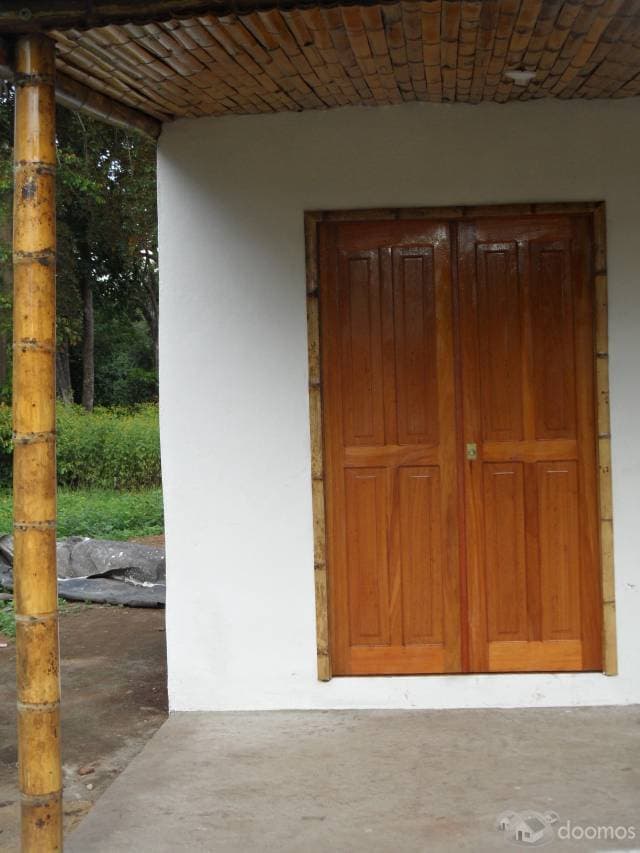 1 manzana con casa, 2 cabañas y una piscina — foto 2