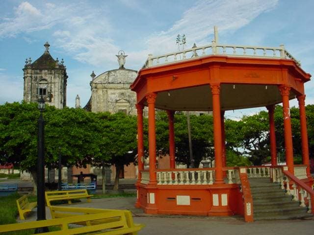 SE VENDE CASA COLONIAL RIVAS — foto 1
