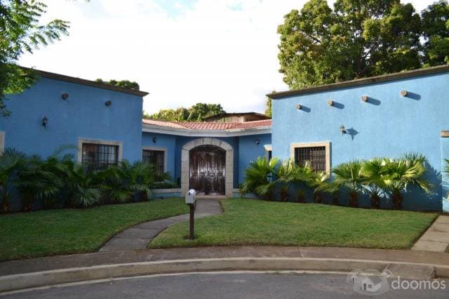 ALQUILO CASA CONFORTABLE EN LUGAR PRIVILEGIADO — foto 1
