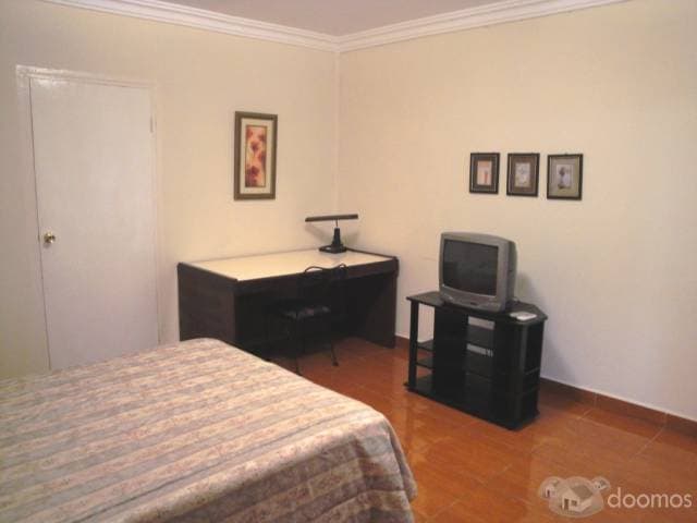 Alquilo Apartamento amueblado en los Robles — foto 2